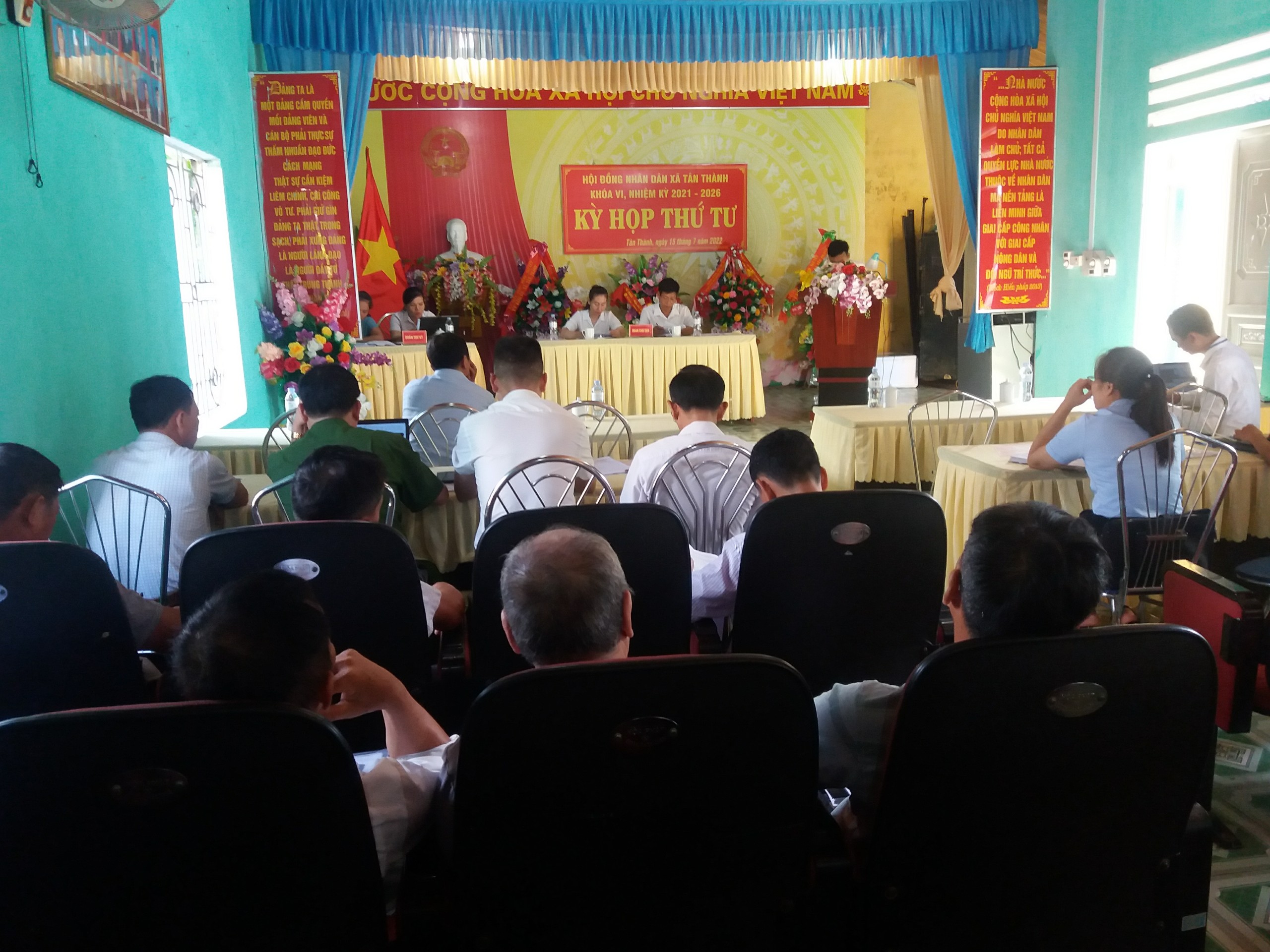 Hội đồng nhân dân xã Tân Thành tổ chức kỳ họp thứ tư, nhiệm kỳ 2021 - 2022