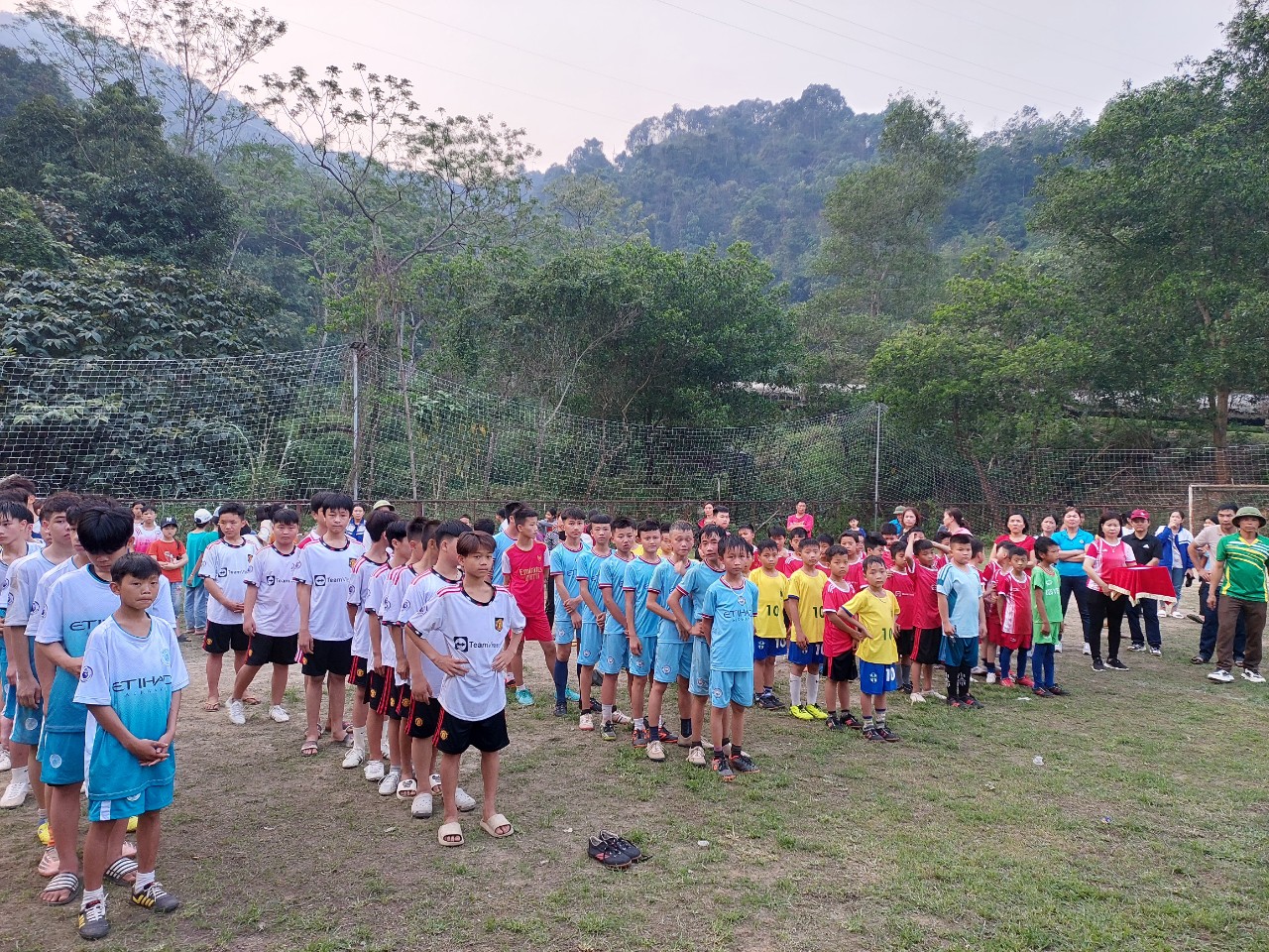 Trường TH&THCS Tân Thành tổ chức Ngày hội “ Thiếu nhi vui khoẻ - Tiến bước lên đoàn”